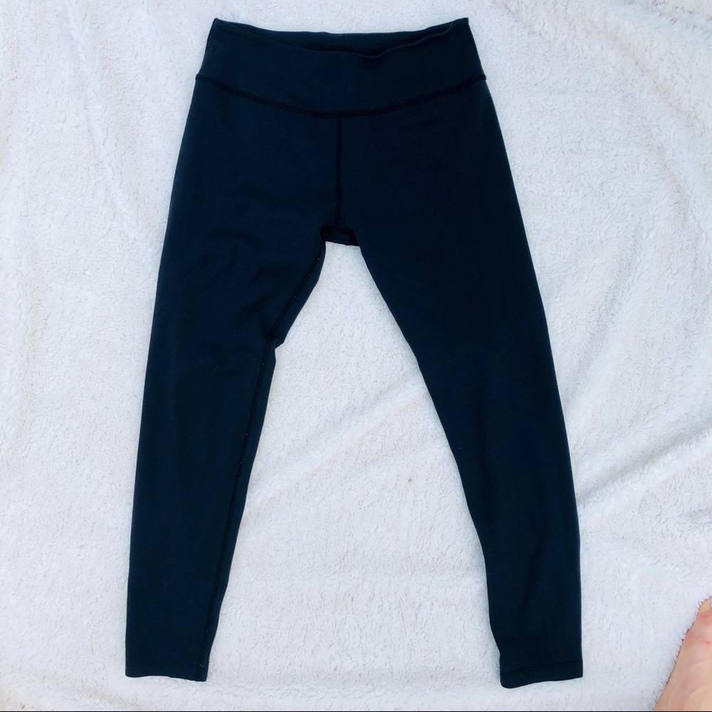 Beyond Yoga Black Cropped Leggings